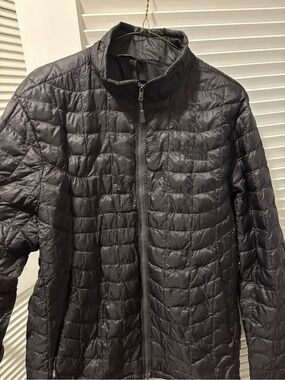 The North Face Men's Black Quilted Packable Puffer Jacket